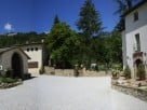 Spacious Farmhouse Apartments in the Heart of Renaissance Italy
